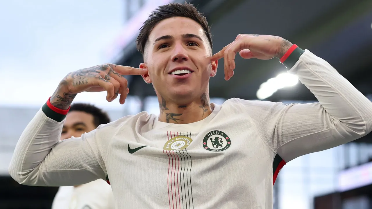 إنزو فرنانديز يشن الحرب على تشيلسي من أجل ريال مدريد